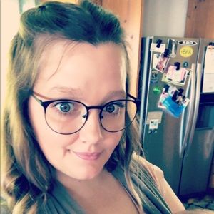 Meet your Posher, Katelyn